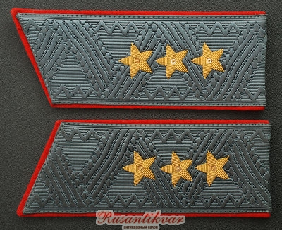 погоны-генерал-полковника-на-шинель-аверс.jpg