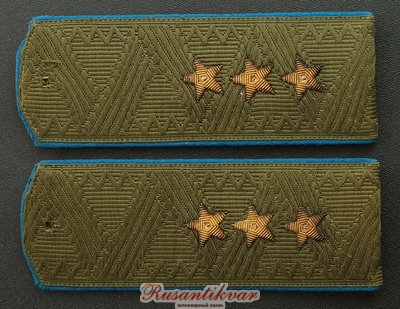 погоны-генерал-полковника-авиации-аверс.jpg (5.47 МБ) 3638 просмотров погоны-генерал-полковника-авиации-аверс.jpg