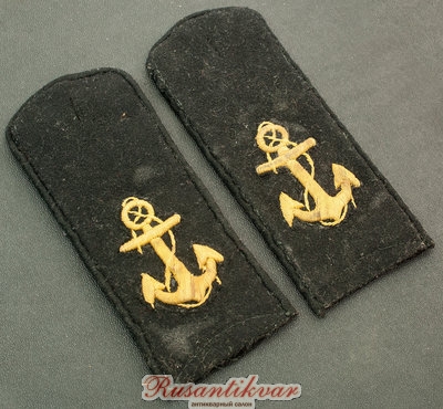 погоны-курсанта-воен-морск.училища-обр-43-г-аверс-про.jpg (5.44 МБ) 3166 просмотров погоны-курсанта-воен-морск.училища-обр-43-г-аверс-про.jpg