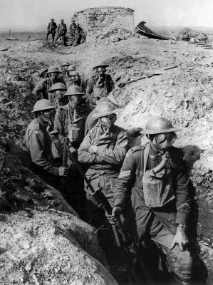 4 Australian Infantry Wearing Gas Masks, Garter Point.jpg