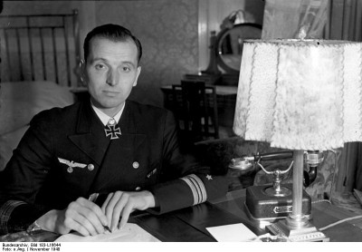 2Kapitänleutnant_Otto_Kretschmer-2.jpg