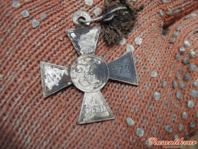 9.Георгиевский крест IV степени с номером - возможность и через 100 лет установить имя хозяина награды.JPG