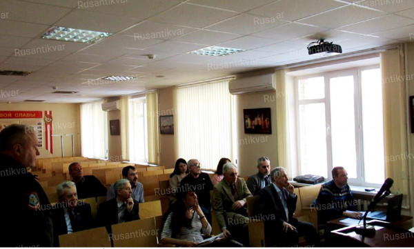 10. В зале судебного заседания.jpg