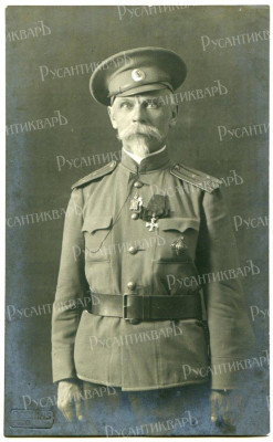 Ауэ Константин Христофорович, выпускник 1876 года.jpg