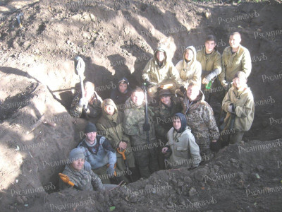 1. Раскопали старый погреб в с. Гапоново.JPG