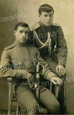 На фото (слева направо) Александр Камбалин с братом Анатолием, 1916 год..jpg