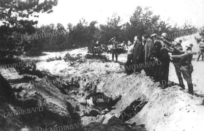 13.  1941-Расстрел гитлеровцами граждан в Крыму.jpg
