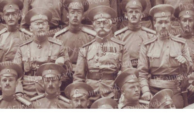 Групповое фото юнкеров и офицеров Одесского училища.jpg
