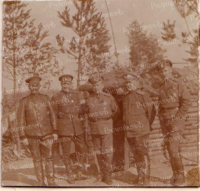 32_группа офицеров 1916..jpg