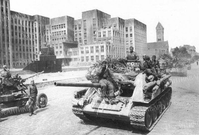 3 июля 1944 года советские войска освободили столицу Белорусской ССР город Минск..jpg
