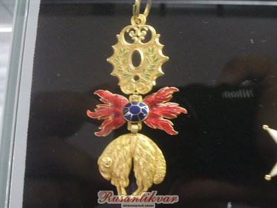 4CDF324B[1].jpg