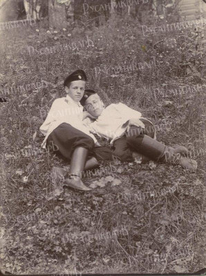 Юнкер Николаевского ИУ Философов Н. Н. с однокурсником 1898-1899.jpg.jpg