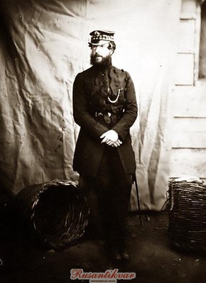 Fusilier-Captain-Holder-Guards.jpg