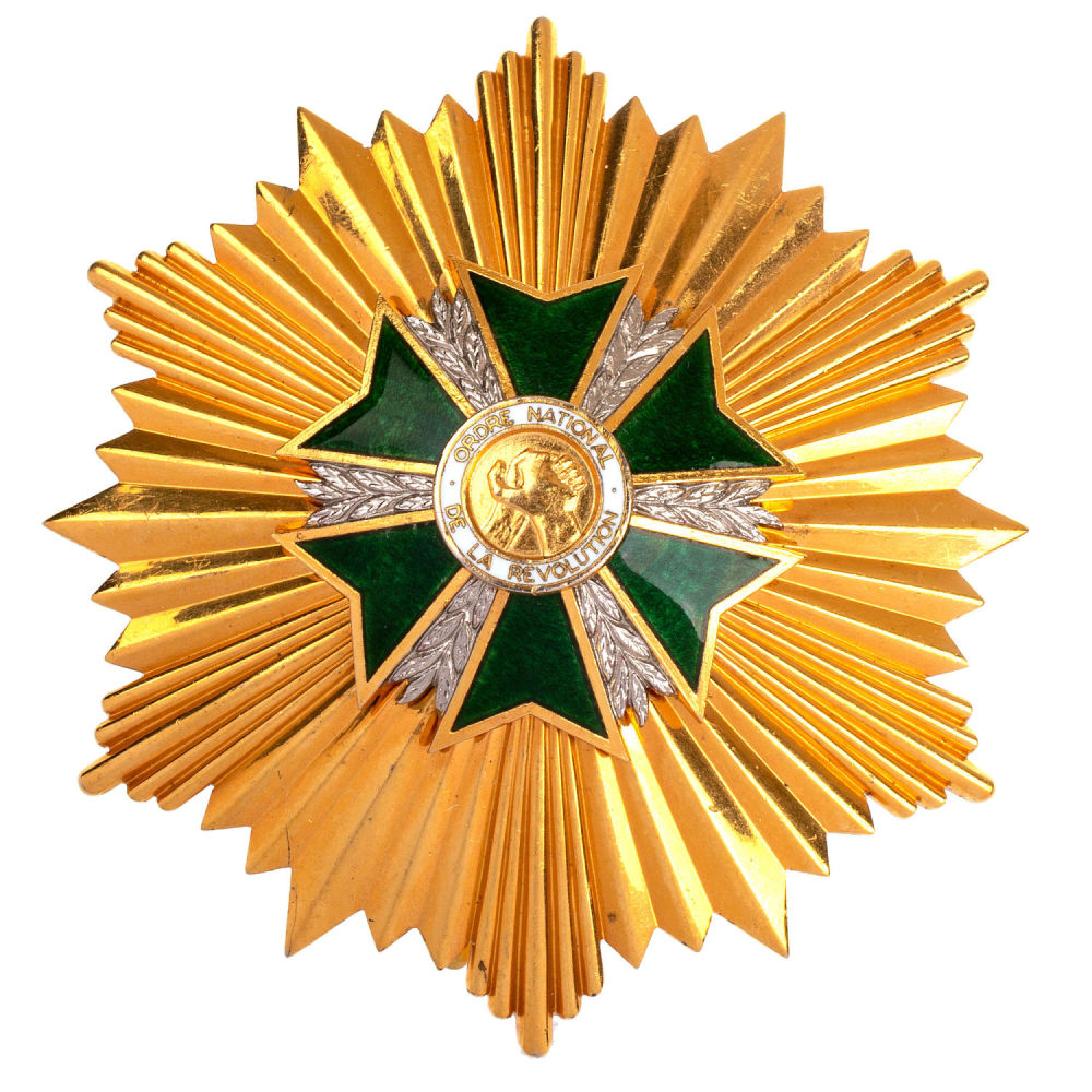 Руанда (Руандийская Республика, 1962 - 1991 гг. Республика Руанда, 1991 - 2025 гг). Звезда Ордена "Революции", 1 степень. Кавалер Большого Креста.