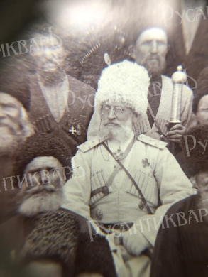 Комплект из трех двухсторонних фотографий из альбома с изображением Колюбакина А.М. с казаками 
