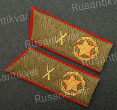 Погоны на повседневный китель Главного маршала артиллерии Воронова Н.Н.