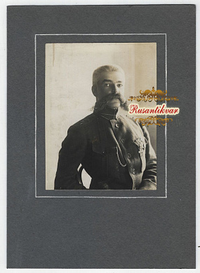 Генерал-лейтенант К.К.Мамантов с крестом за Степной поход. 