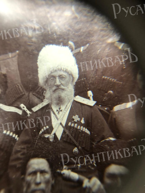 Комплект из трех двухсторонних фотографий из альбома с изображением Колюбакина А.М. с казаками 