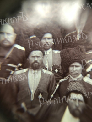 Комплект из трех двухсторонних фотографий из альбома с изображением Колюбакина А.М. с казаками 